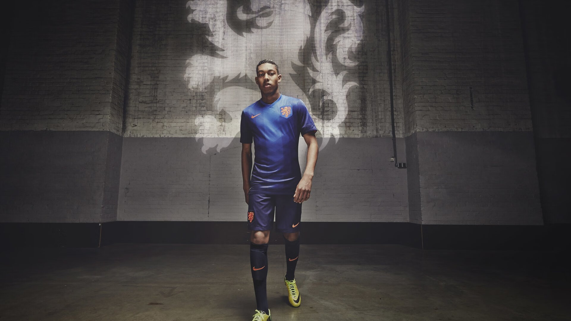 埃弗顿保级关键战临近,球迷信心回升,埃弗顿强吗