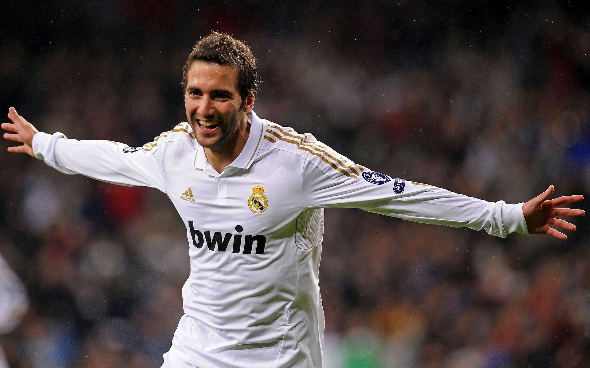 埃弗顿保级关键战临近,球迷信心回升,埃弗顿强吗